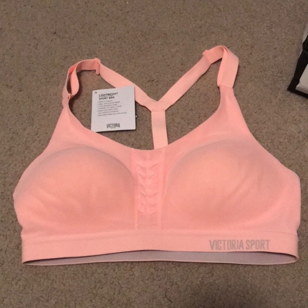 Victoria Secret Light Weight Sports Bra